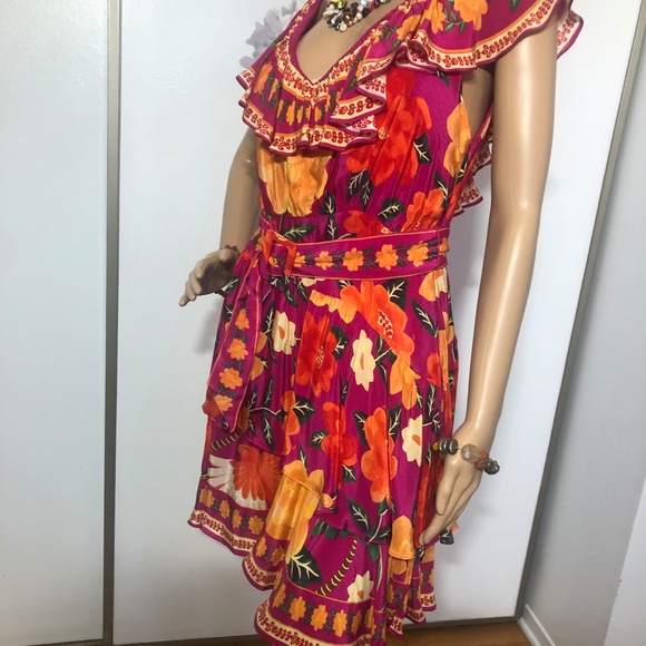 Beautiful asymmetrical sundress - Picture 2 of 12